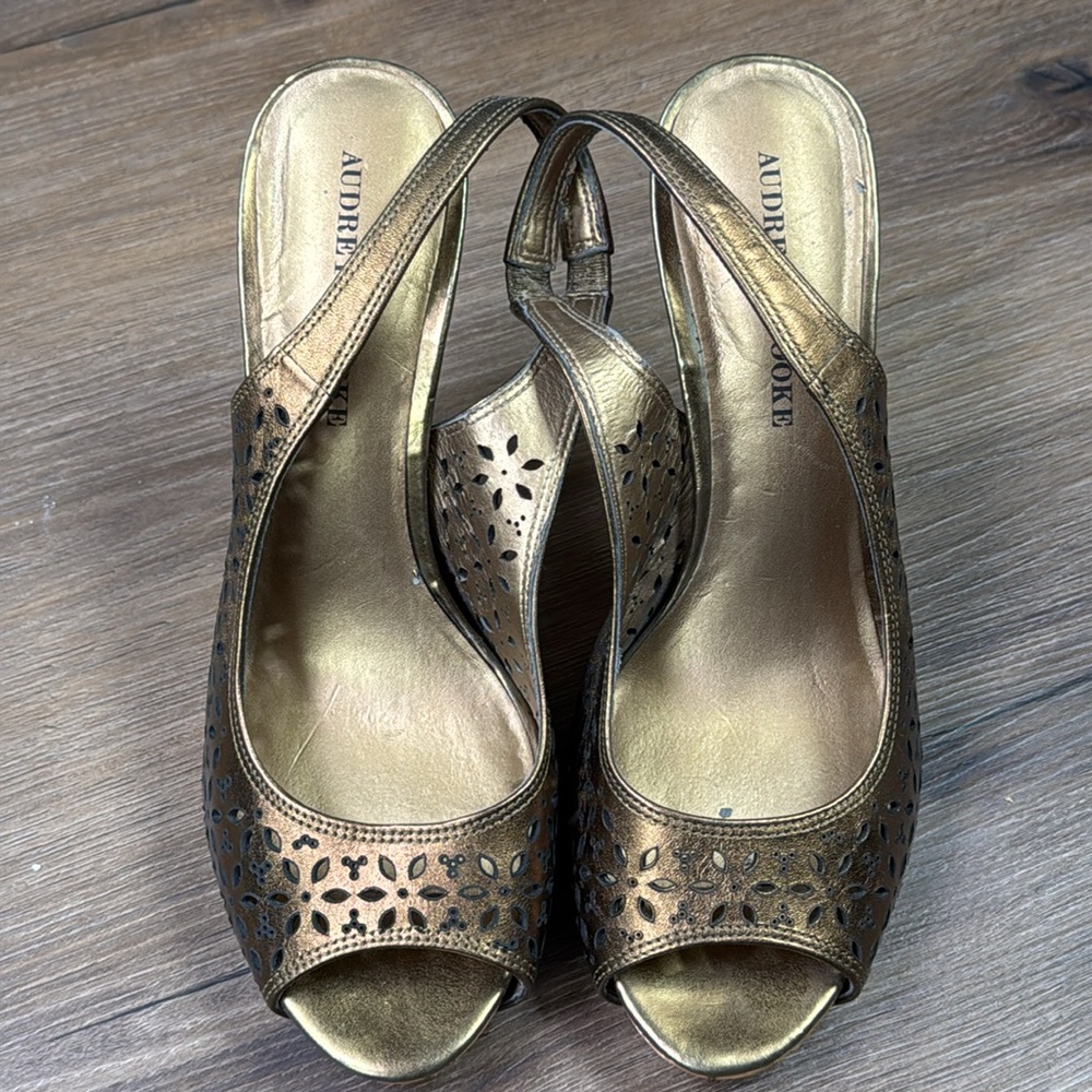 Heels - Picture 11 of 11